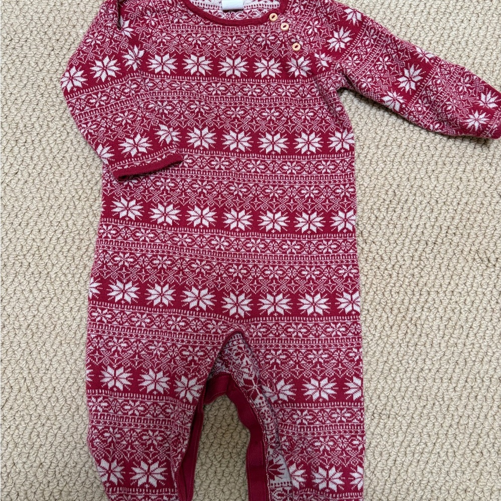 H&M Cozy Red and White Snowflake Kids One Piece sweater 6-9m